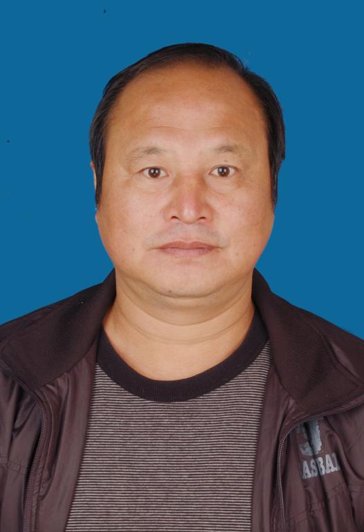 蒋茂贵,校体委副主任,中共党员,职称:副教授,主讲:篮球
