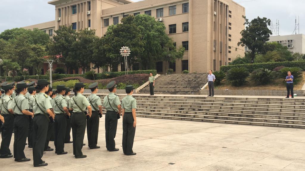 军人口令教学_八段锦教学口令