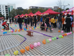 图为游乐汇布置