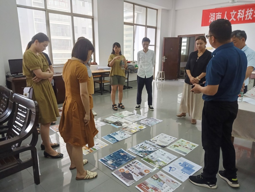 图二:湖南人文科技学院大学生工业设计大赛作品评审现场