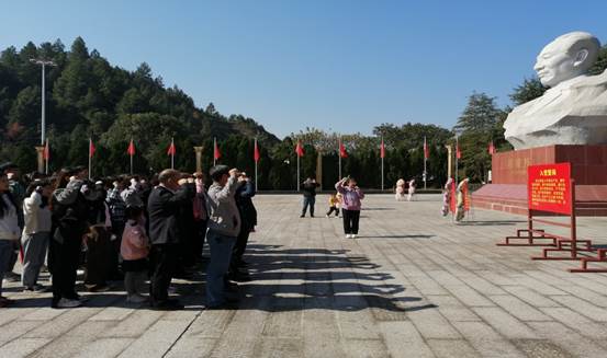 说明:C:\Users\Administrator\Desktop\8e9e82daa0c15476388f84db59e73c3.jpg
