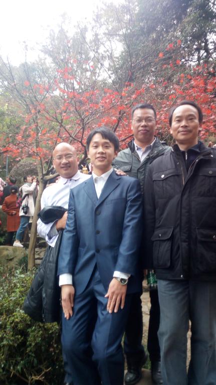 赛余游历岳麓山:爱晚亭前