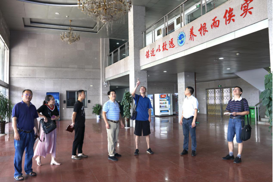 http://www.huhst.edu.cn/__local/D/9B/73/6CBBF4B686431BF0492FD91BDC6_990FBE86_C7B5A.png