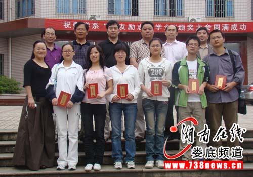 点击在新窗口中打开图片